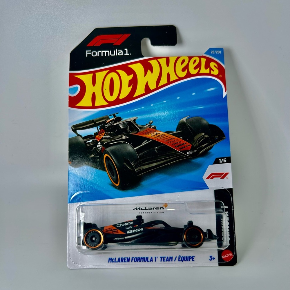 Hot Wheels Formula 1 1/5 McLaren Formula 1 Team 20/250 Black NEW